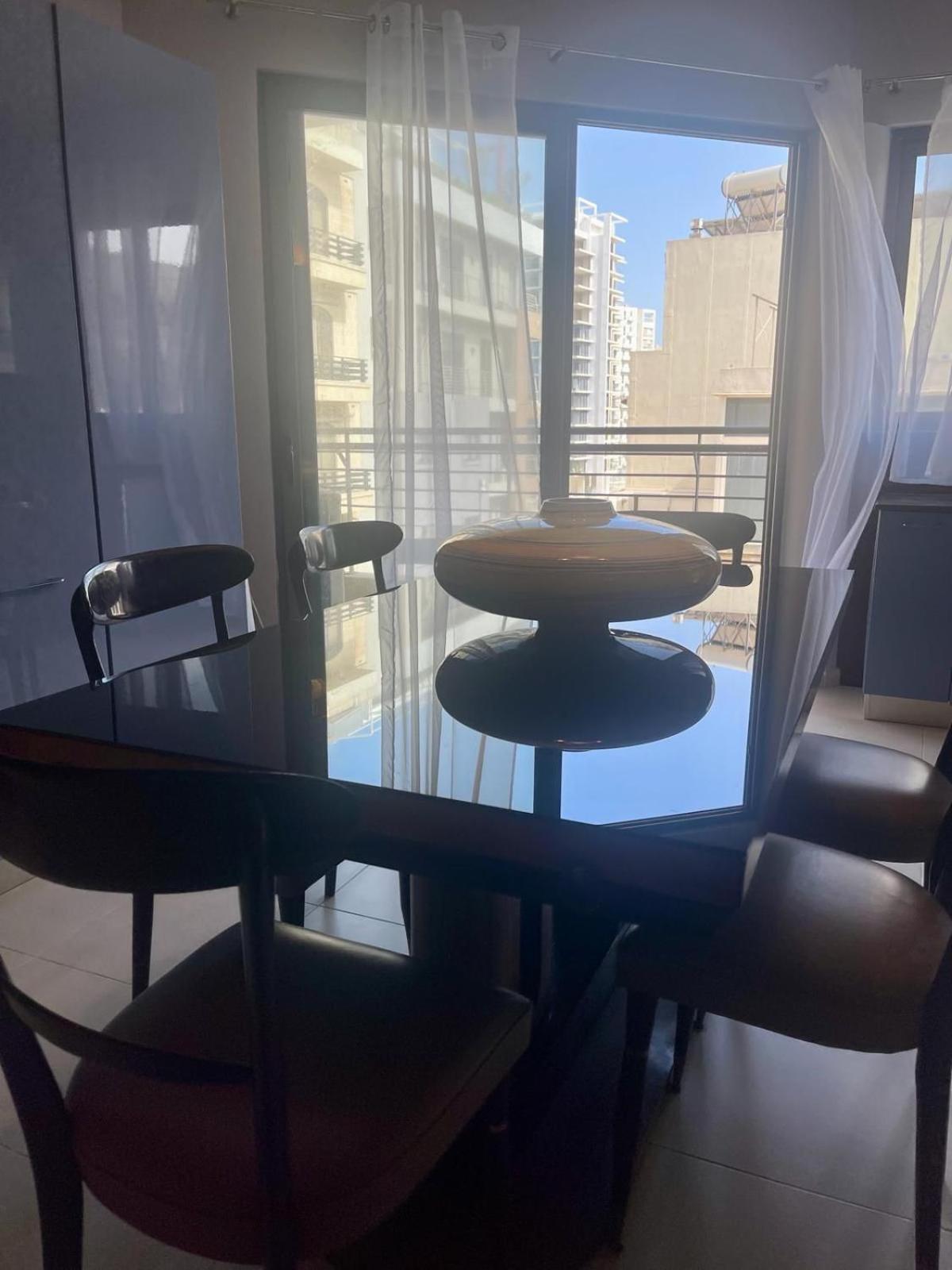 Aron Seaviews Apartment Sliema Buitenkant foto