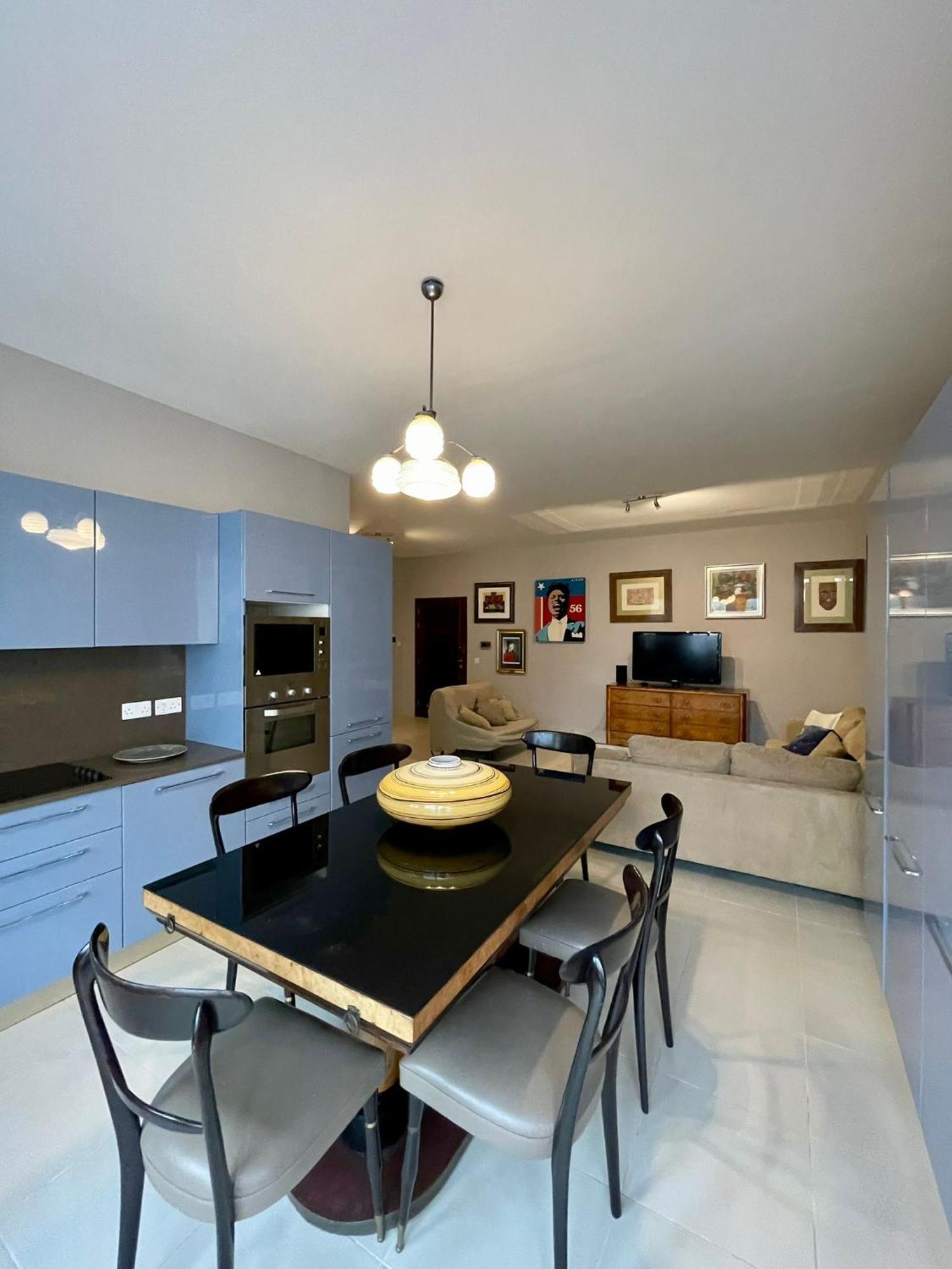 Aron Seaviews Apartment Sliema Buitenkant foto