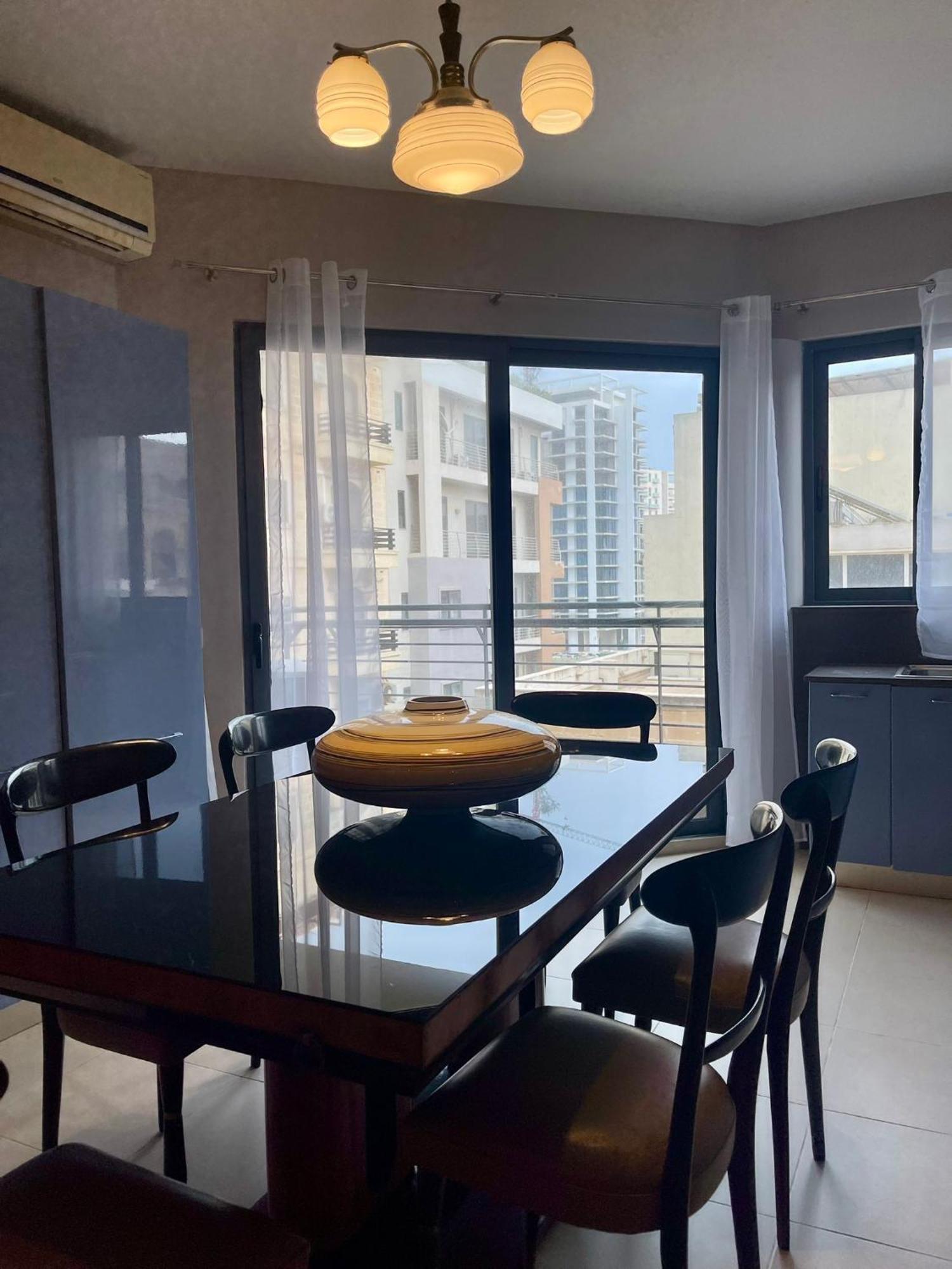 Aron Seaviews Apartment Sliema Buitenkant foto