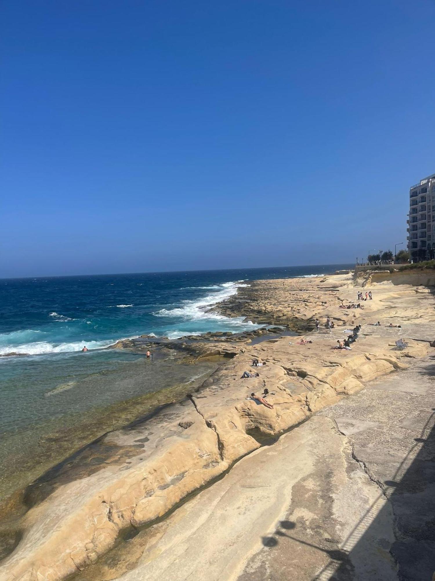 Aron Seaviews Apartment Sliema Buitenkant foto